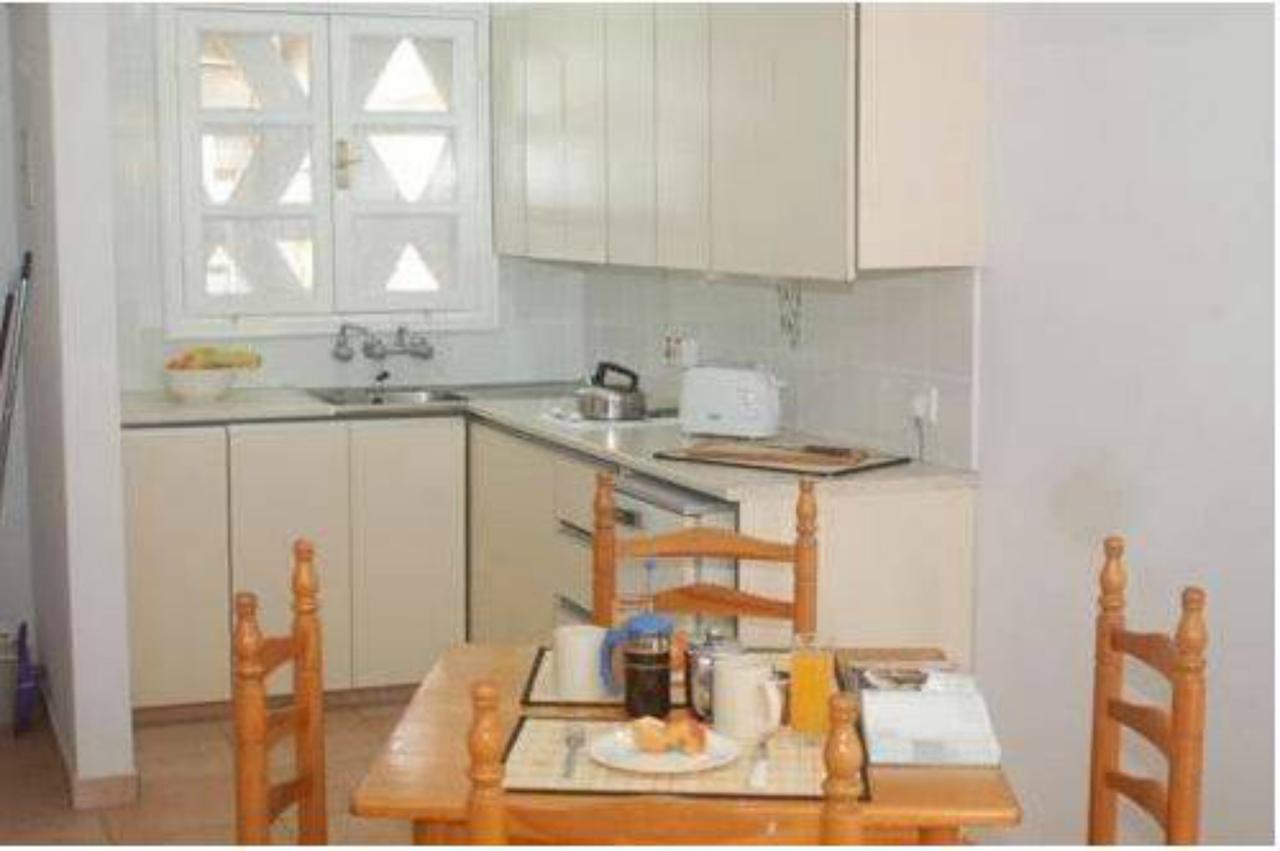 Sea N Lake View Hotel Apartments Larnaca Exterior photo